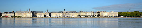 Bordeaux: panoramica dalla Garonne