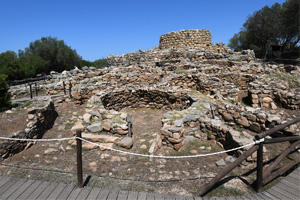 Nuraghe Majori